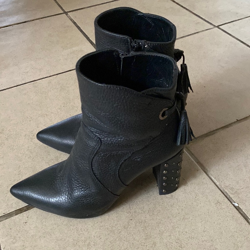 Emmanuela Passerri black leather ankle boots